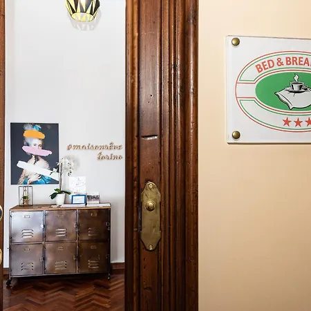 Alojamento de Acomodação e Pequeno-almoço Maison Rêve Centro 2*