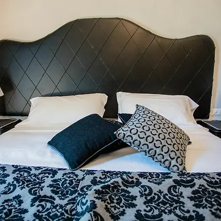 Frühstückspension Maison Reve Centro 2*